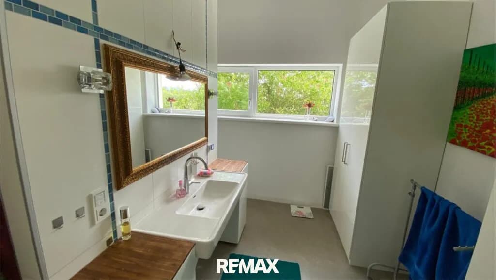 3-Zimmer-Haus kaufen in Vöcklabruck – 324 m², € 1.198.000 – Bild 3 von 22