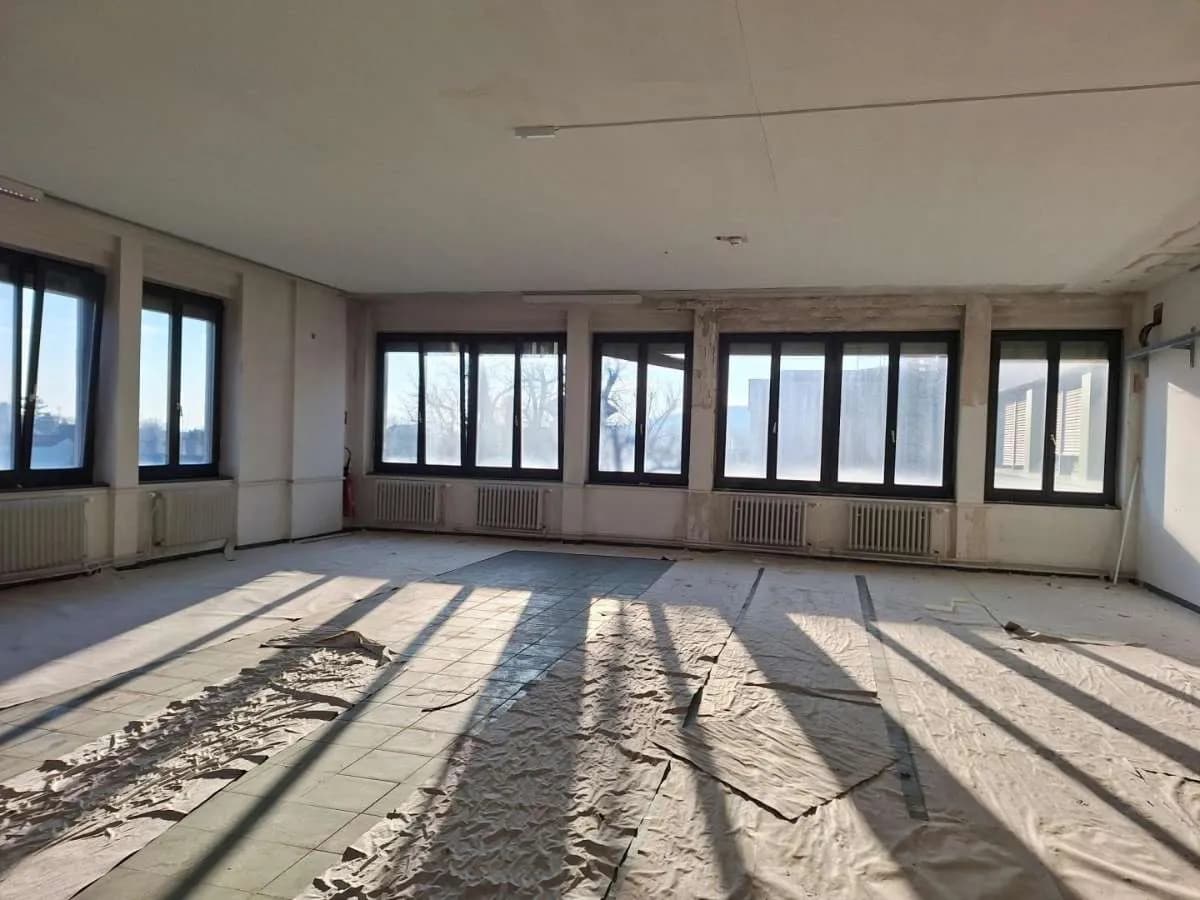 5-Zimmer-Gewerbeimmobilie mieten in Mödling – 253 m², € 2.802 – Bild 4 von 5