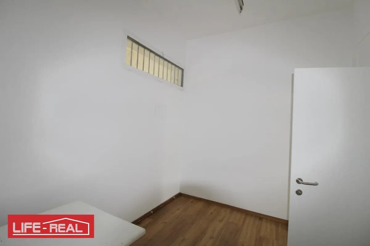 Gewerbeimmobilie kaufen in Gmunden – 33 m², € 79.500 – Bild 3 von 6