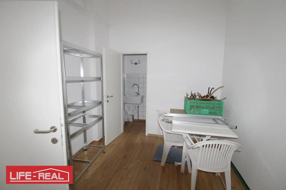 Gewerbeimmobilie kaufen in Gmunden – 33 m², € 79.500 – Bild 4 von 6