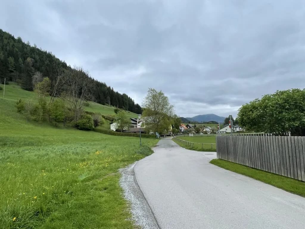 Grundstück mieten in Bruck-Mürzzuschlag – 1 247 m², € 229 – Bild 2 von 10