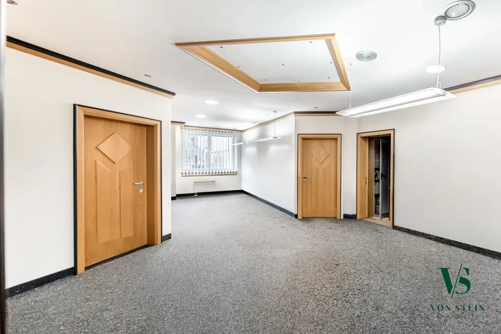 Gewerbeimmobilie mieten in Kitzbühel – 172 m², € 3.800