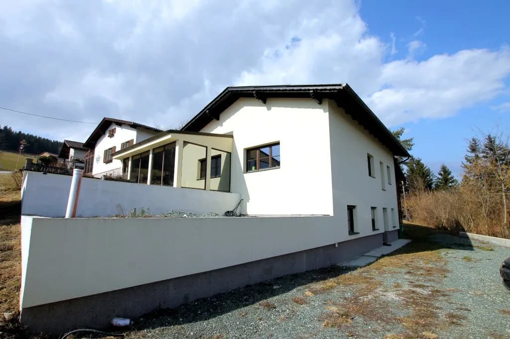 Haus kaufen in Neunkirchen – 210 m², € 333.000 – Bild 2 von 31