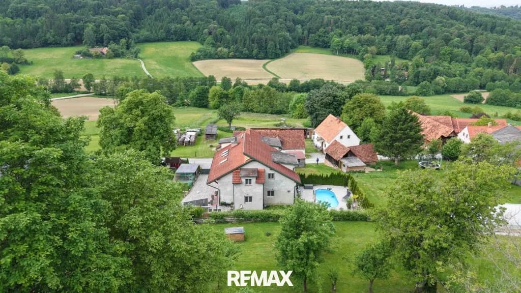 8-Zimmer-Haus kaufen in Weiz – 220 m², € 759.000 – Bild 1 von 32