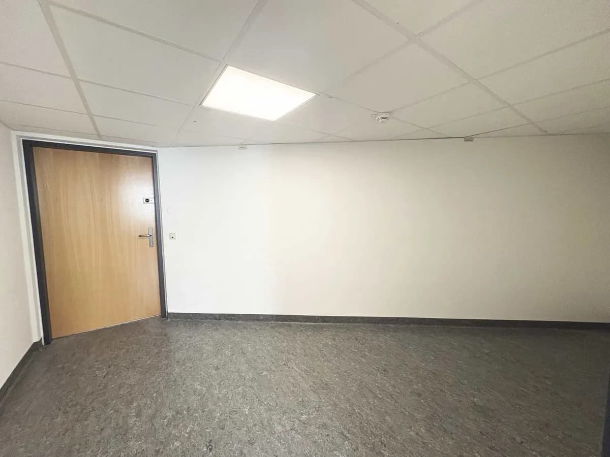 4-Zimmer-Gewerbeimmobilie mieten in Wien – 134 m², € 1.667 – Bild 12 von 15