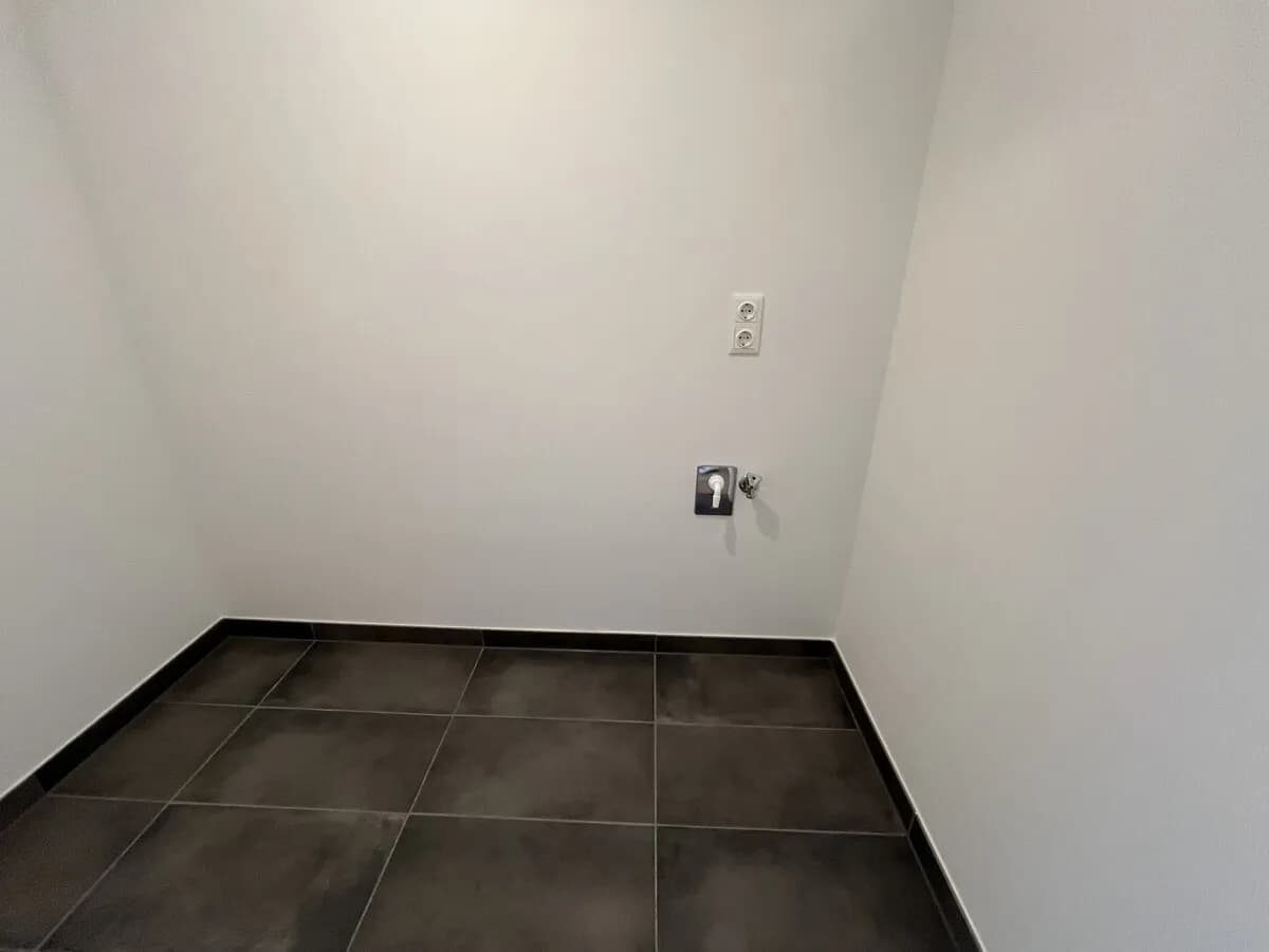 3-Zimmer-Wohnung mieten in Baden – 76,9 m², € 1.431 – Bild 12 von 13