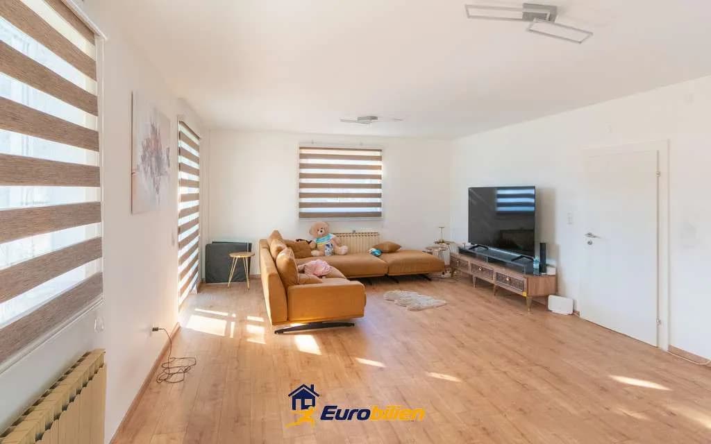 8-Zimmer-Haus kaufen in Graz – 280 m², € 595.000 – Bild 4 von 8