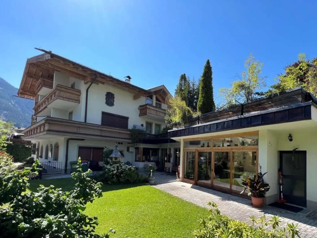 Gewerbeimmobilie kaufen in Zell am See – 1 m², € 3.490.000 – Bild 3 von 13