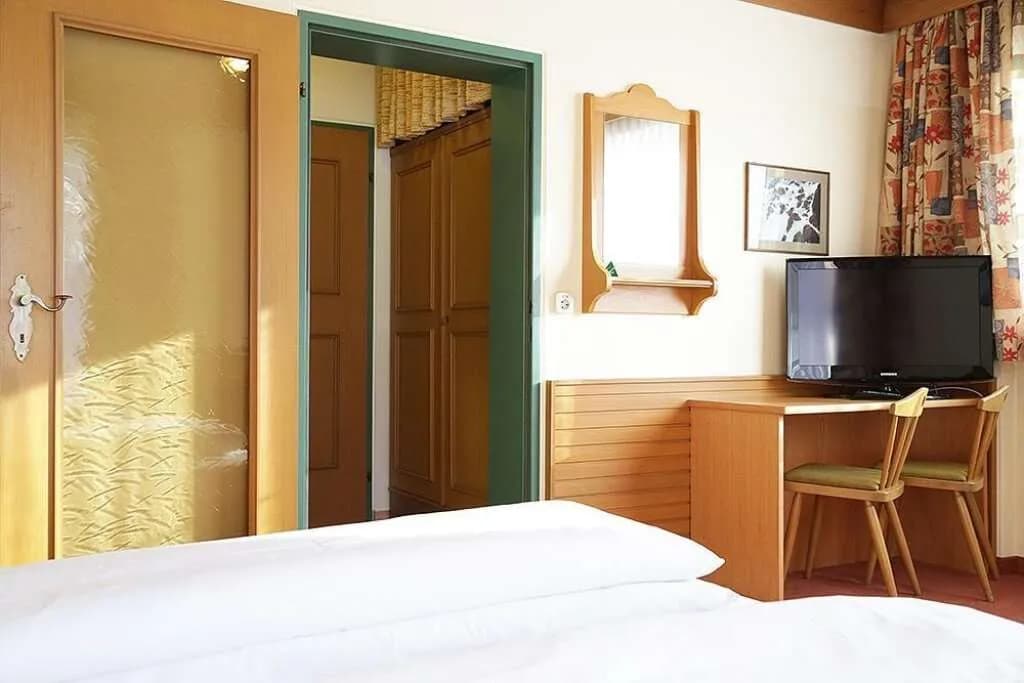 Gewerbeimmobilie kaufen in Zell am See – 1 m², € 3.490.000 – Bild 11 von 13