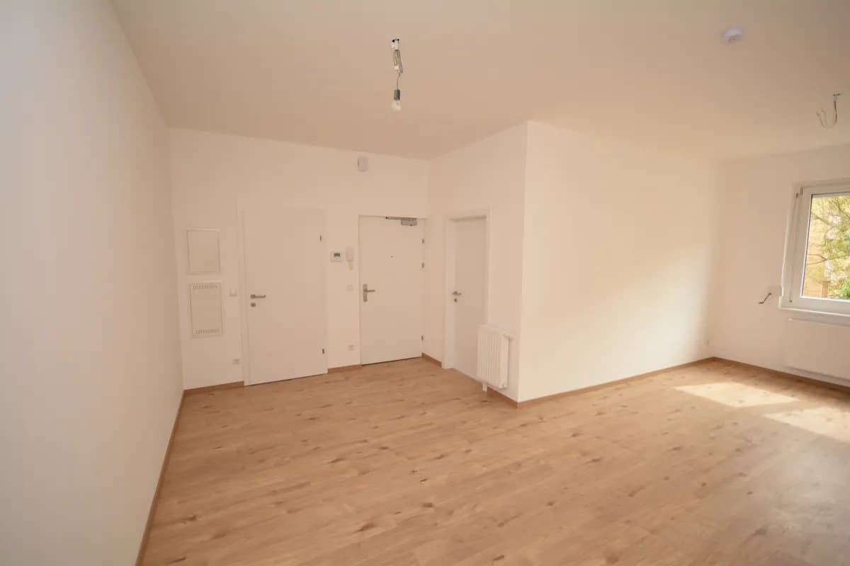 2-Zimmer-Wohnung mieten in Baden – 43 m², € 605 – Bild 2 von 5
