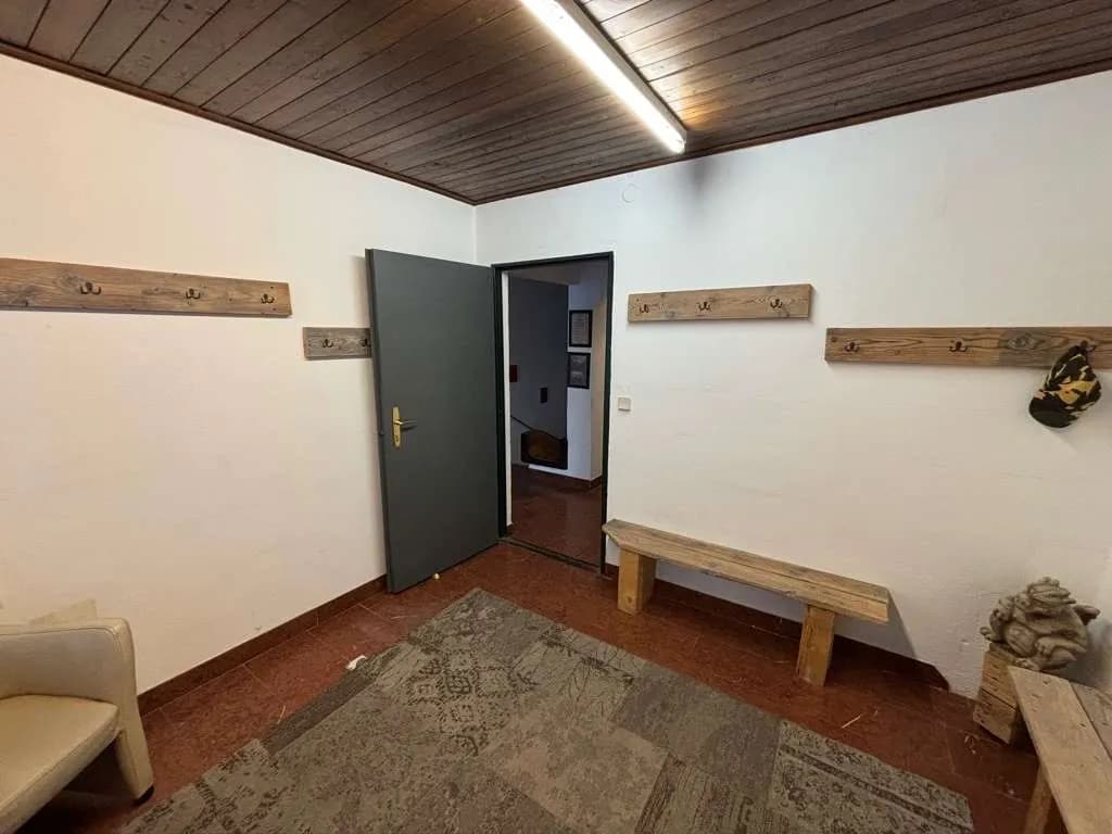 Immobilie mieten in Salzburg Stadt – 200 m², € 5 – Bild 4 von 9