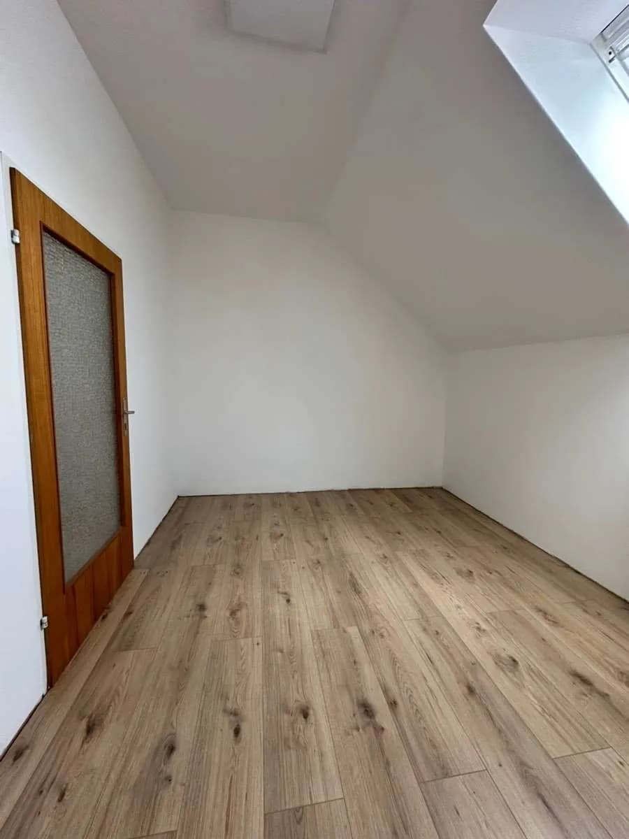 4-Zimmer-Haus mieten in Baden – 140 m², € 1.380 – Bild 5 von 11