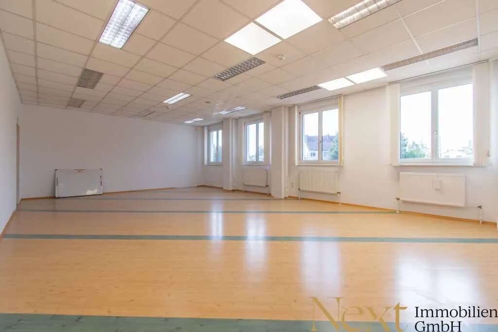 Gewerbeimmobilie mieten in Linz Land – 500 m², € 3.181 – Bild 2 von 7