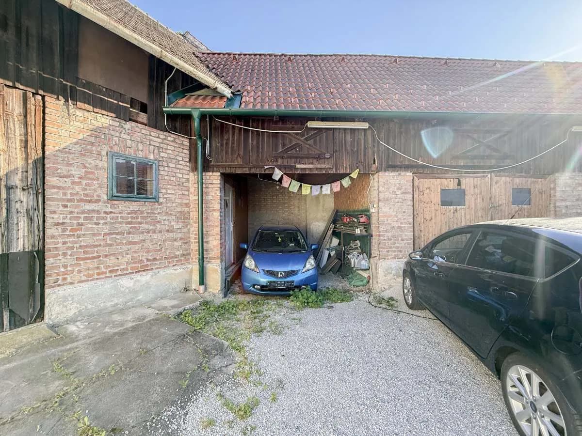 4-Zimmer-Immobilie kaufen in Neunkirchen – 118 m², € 189.000 – Bild 2 von 16