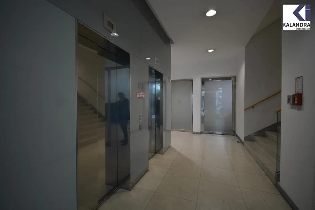 11-Zimmer-Gewerbeimmobilie mieten in Wien – 565 m², € 10.000 – Bild 21 von 23