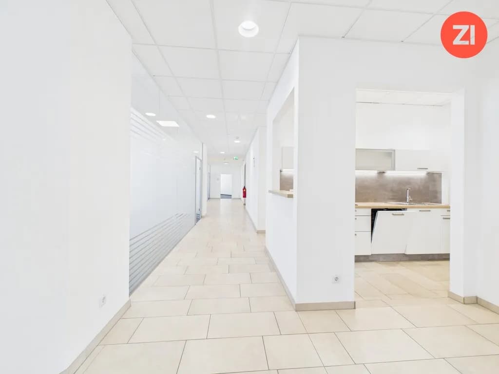 6-Zimmer-Gewerbeimmobilie mieten in Linz Land – € 4.079