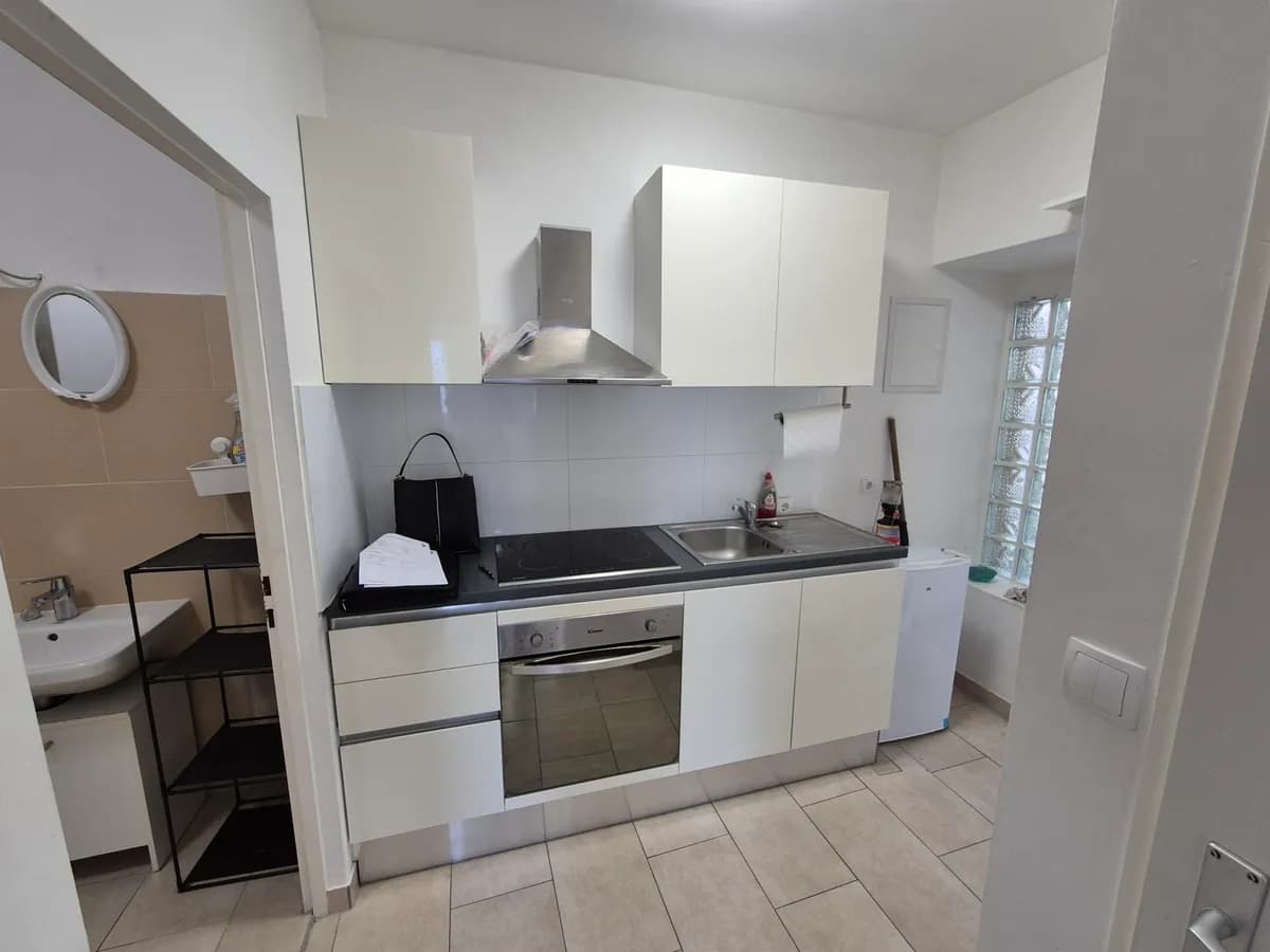 2-Zimmer-Wohnung mieten in Baden – 62 m², € 726 – Bild 2 von 8