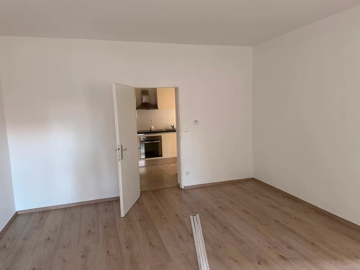 2-Zimmer-Wohnung mieten in Baden – 62 m², € 726 – Bild 3 von 8