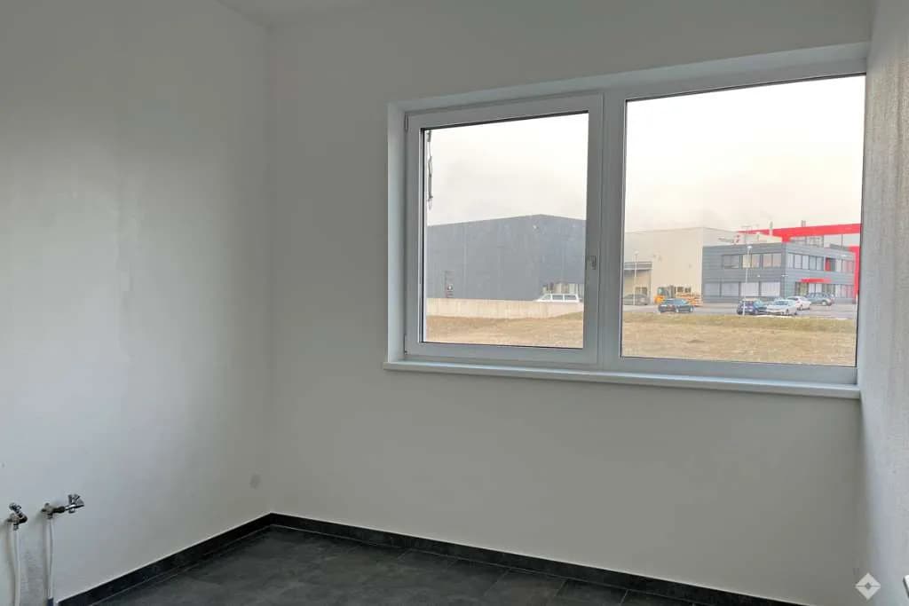 Gewerbeimmobilie mieten in Braunau am Inn – 57 m², € 678 – Bild 6 von 7