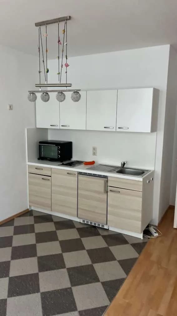 1-Zimmer-Wohnung mieten in Wien – 39 m², € 820 – Bild 2 von 35