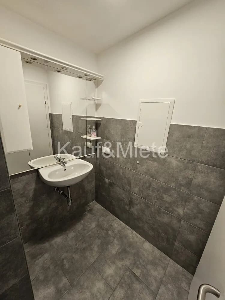 1-Zimmer-Wohnung mieten in Graz – 30 m², € 500 – Bild 3 von 4