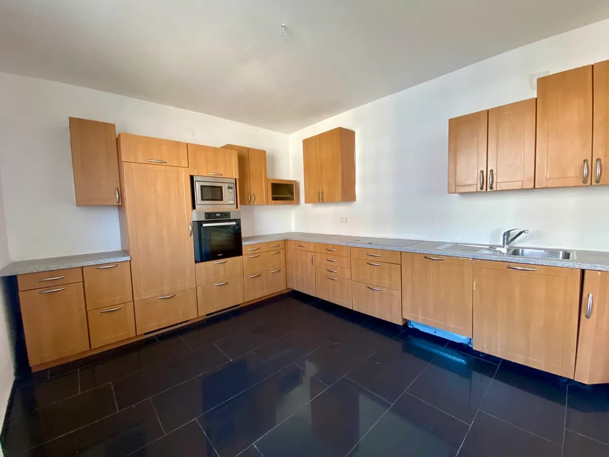 4-Zimmer-Wohnung kaufen in Graz – 100 m², € 220.000 – Bild 2 von 8