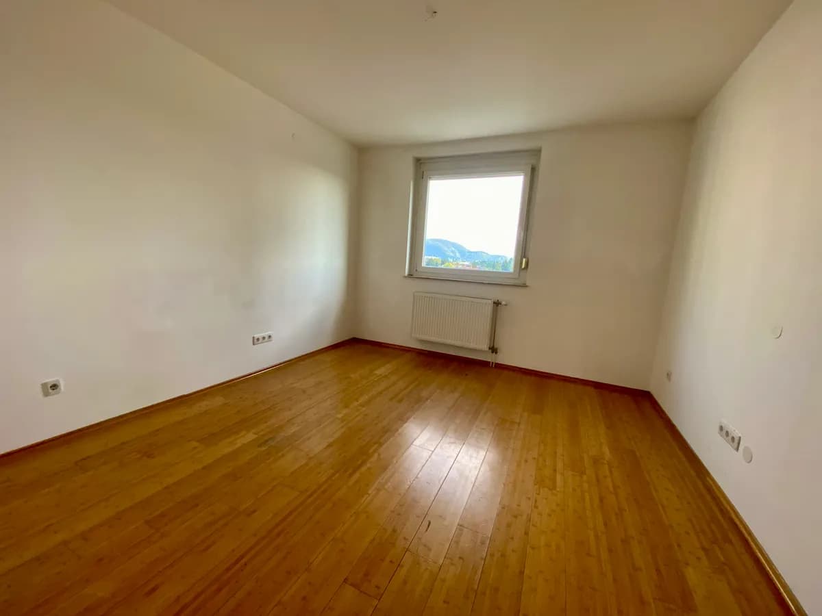 4-Zimmer-Wohnung kaufen in Graz – 100 m², € 220.000 – Bild 3 von 8
