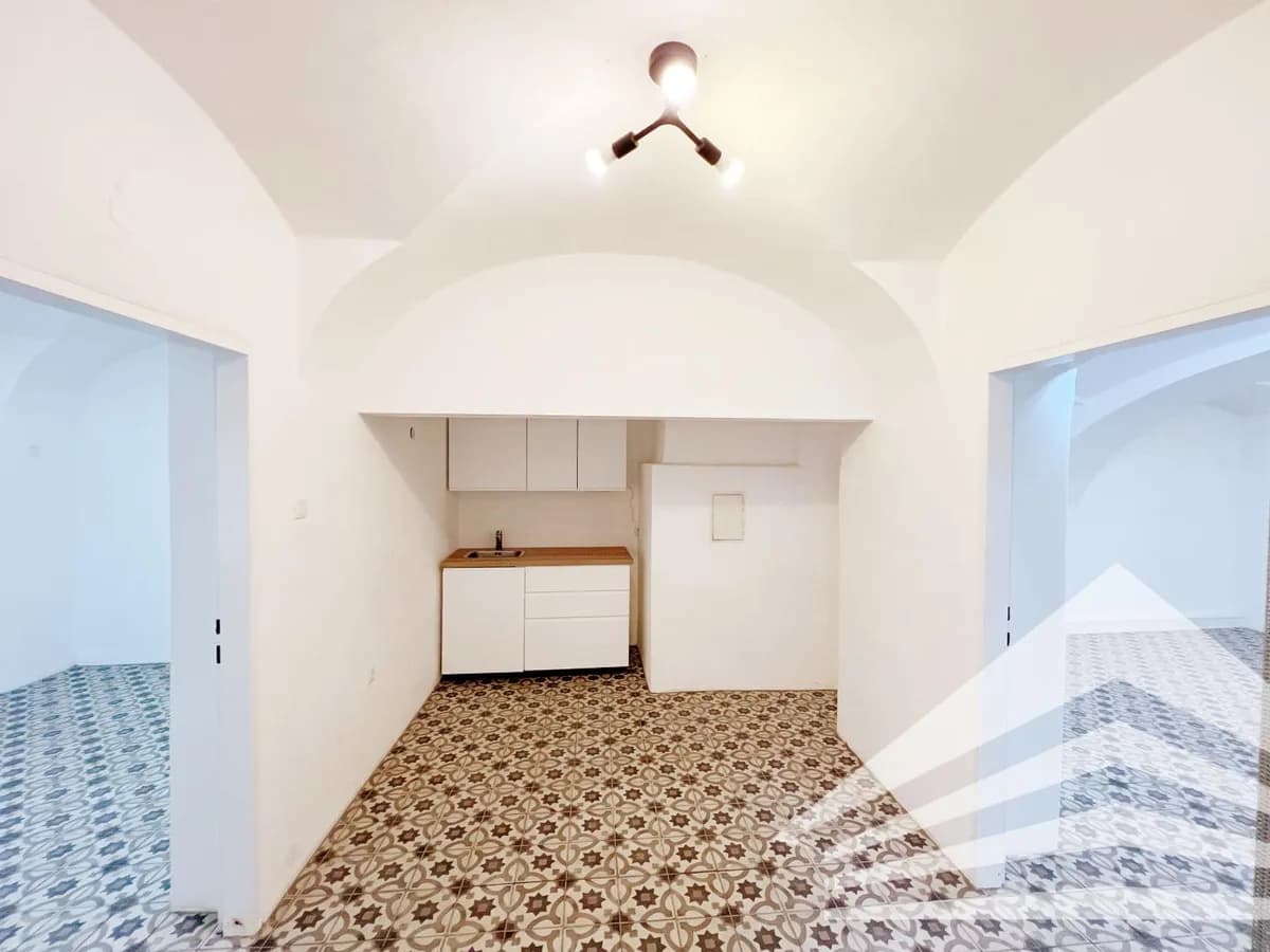 3-Zimmer-Gewerbeimmobilie mieten in Linz – 52 m², € 860 – Bild 5 von 7