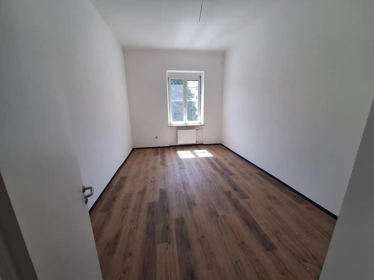 Gewerbeimmobilie mieten in Hallein – 28 m²