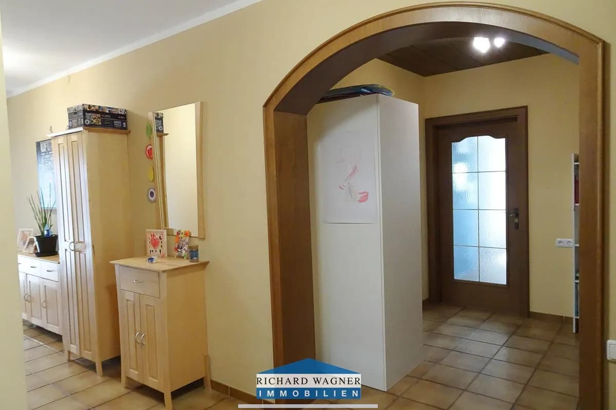 7-Zimmer-Gewerbeimmobilie kaufen in Perg – 260 m², € 470.000 – Bild 7 von 20