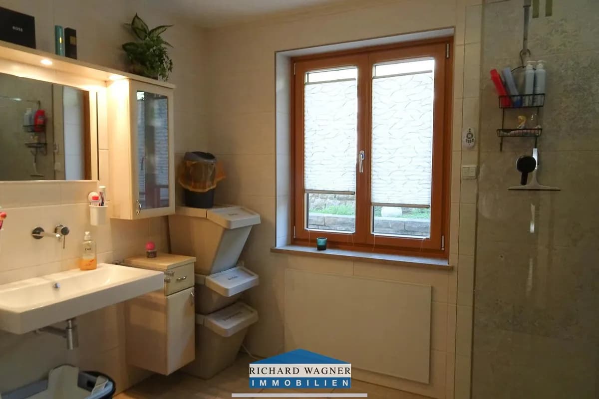 7-Zimmer-Gewerbeimmobilie kaufen in Perg – 260 m², € 470.000 – Bild 16 von 20