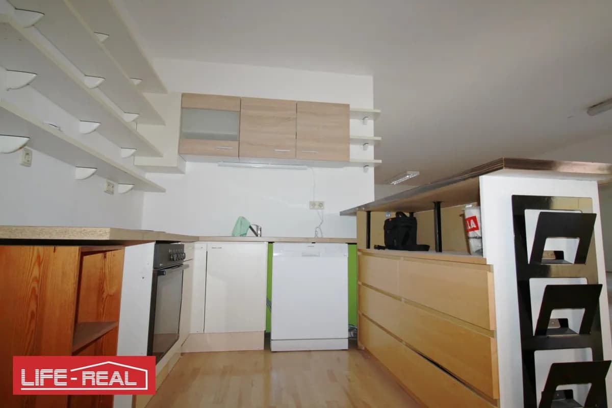 Gewerbeimmobilie mieten in Linz – 327 m², € 3.214 – Bild 7 von 18