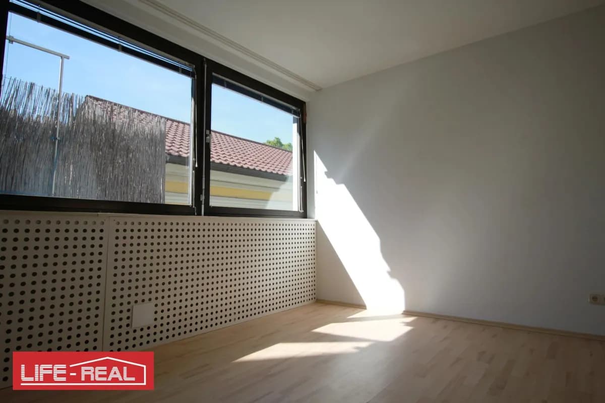Gewerbeimmobilie mieten in Linz – 152 m², € 1.494 – Bild 2 von 14