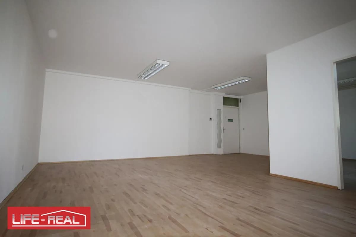 Gewerbeimmobilie mieten in Linz – 152 m², € 1.494 – Bild 5 von 14