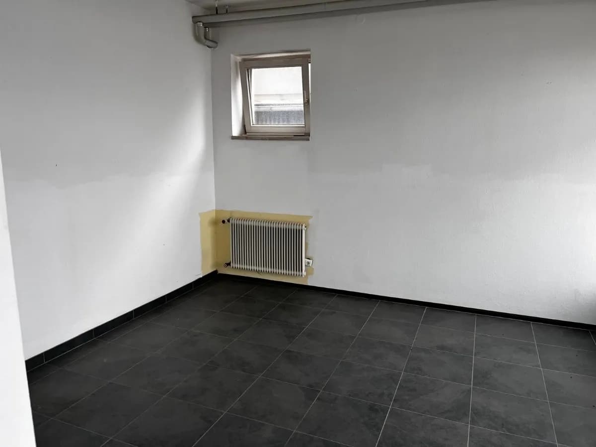 Gewerbeimmobilie mieten in Innsbruck-Land – 45 m², € 500 – Bild 2 von 9