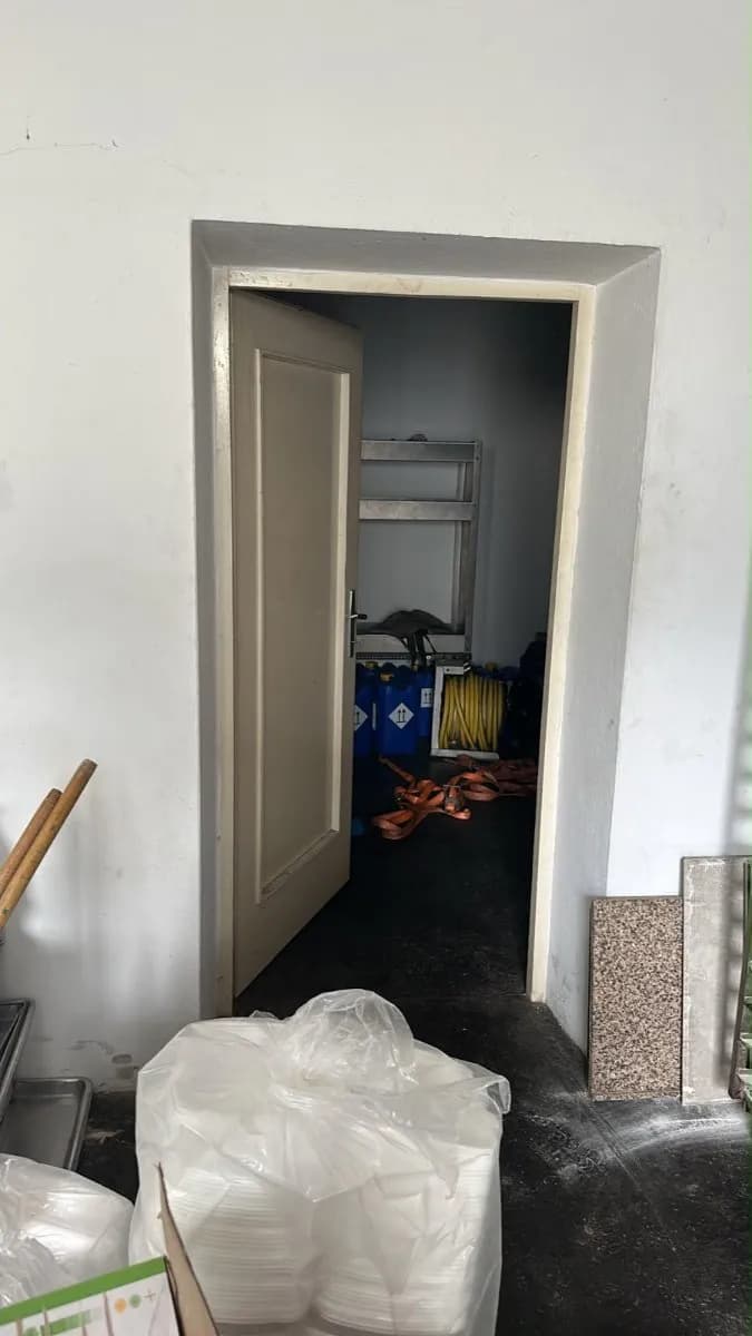 Gewerbeimmobilie mieten in Innsbruck-Land – 45 m², € 500 – Bild 8 von 9