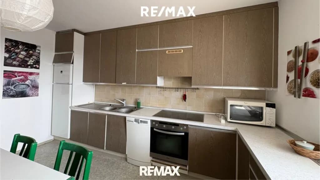 4-Zimmer-Wohnung kaufen in Gmunden – 88 m², € 189.000 – Bild 3 von 12