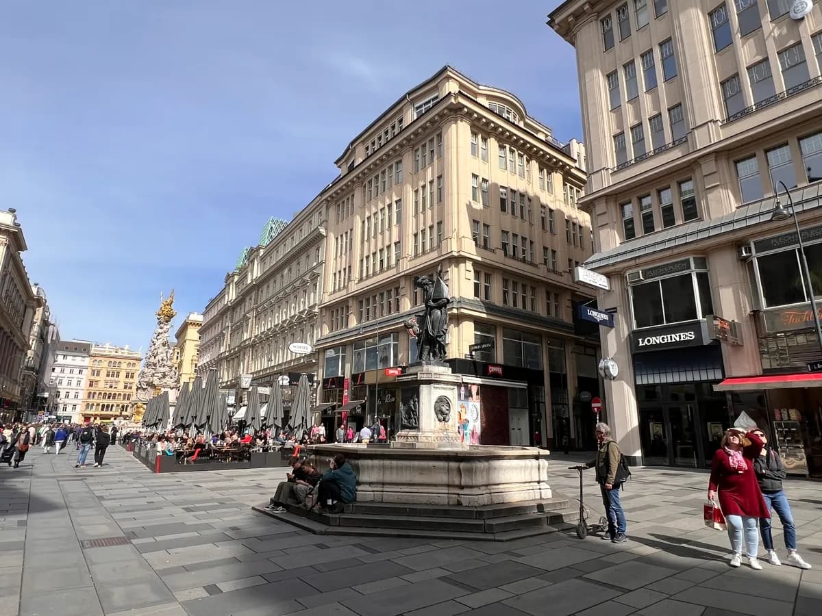 28-Zimmer-Gewerbeimmobilie mieten in Wien – 830 m², € 25.259 – Bild 2 von 31