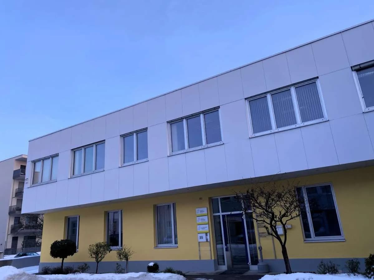 Gewerbeimmobilie mieten in Wels – 128 m² – Bild 2 von 27