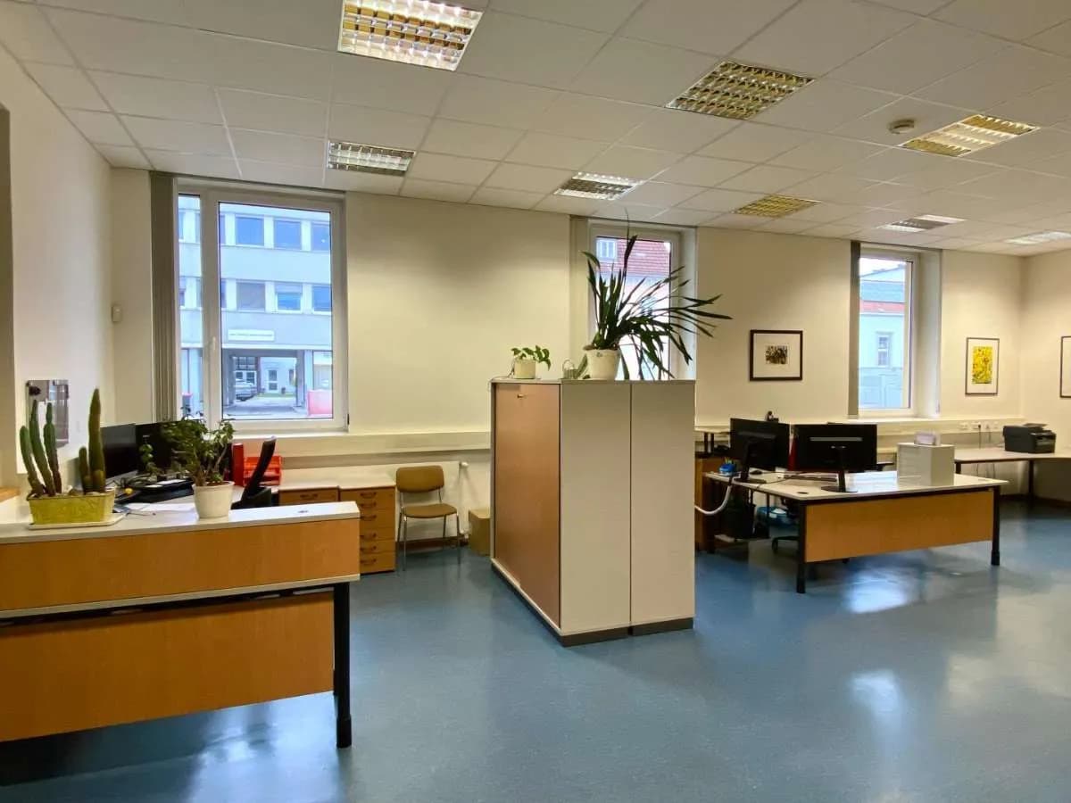Gewerbeimmobilie mieten in Wels – 128 m² – Bild 10 von 27