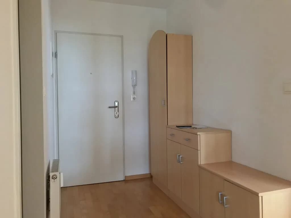 2-Zimmer-Wohnung mieten in Innsbruck – 44 m², € 1.250 – Bild 9 von 19