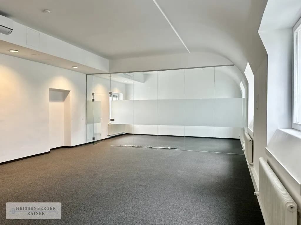 5-Zimmer-Gewerbeimmobilie mieten in Wien – 333 m², € 6.090 – Bild 3 von 12