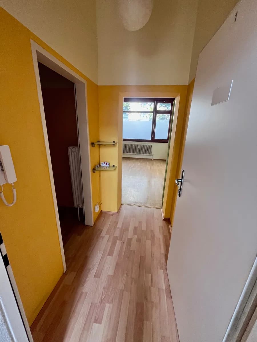 1-Zimmer-Gewerbeimmobilie mieten in Graz – 30 m², € 509 – Bild 2 von 8