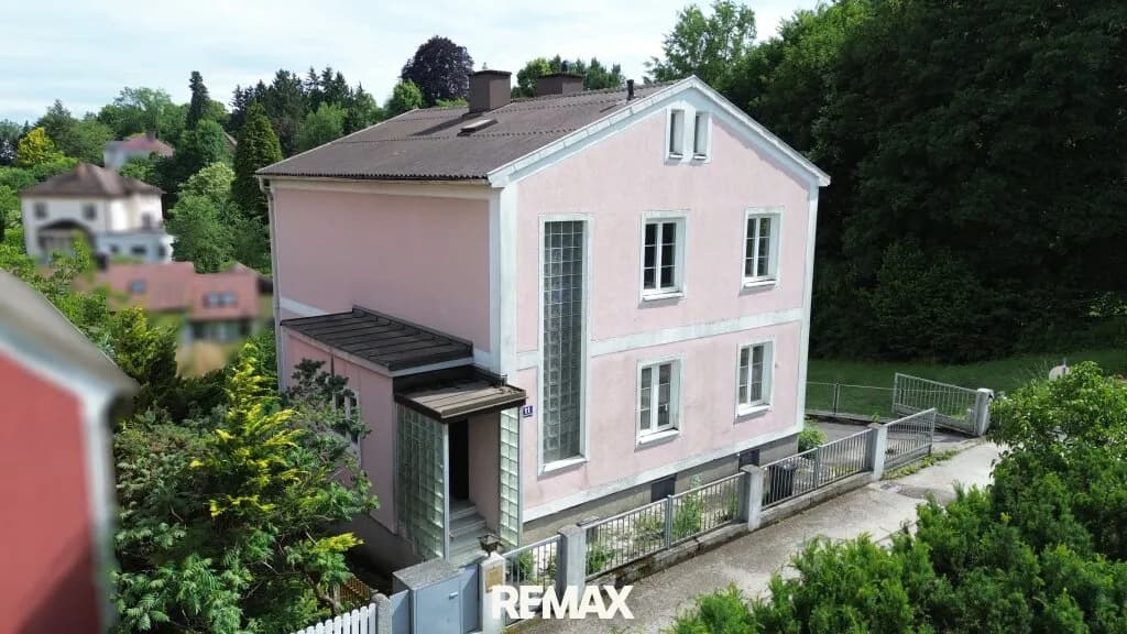 7-Zimmer-Immobilie kaufen in Amstetten – 158 m², € 270.000