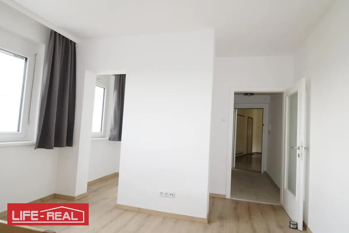 1-Zimmer-Wohnung kaufen in Vöcklabruck – 28 m², € 110.000 – Bild 3 von 14