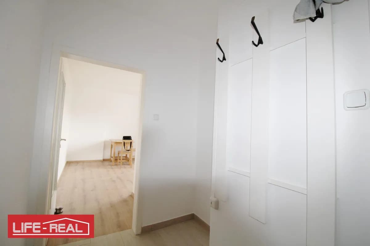 1-Zimmer-Wohnung kaufen in Vöcklabruck – 28 m², € 110.000 – Bild 5 von 14