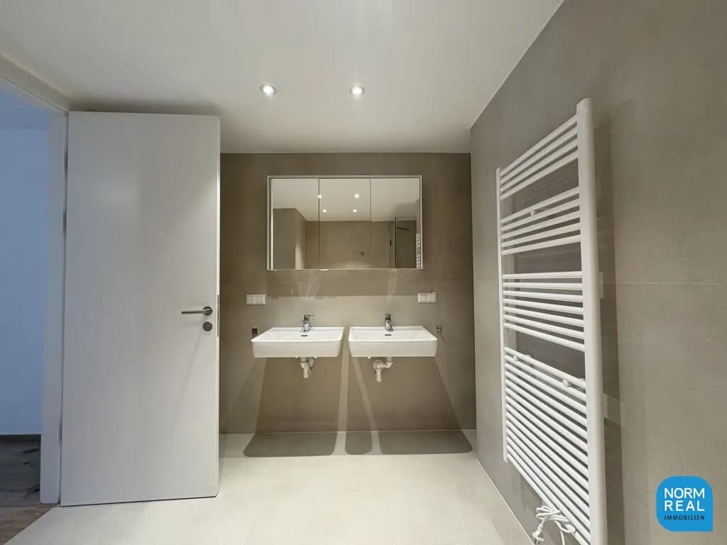 6-Zimmer-Wohnung mieten in Wien – 204,2 m², € 4.343 – Bild 11 von 26