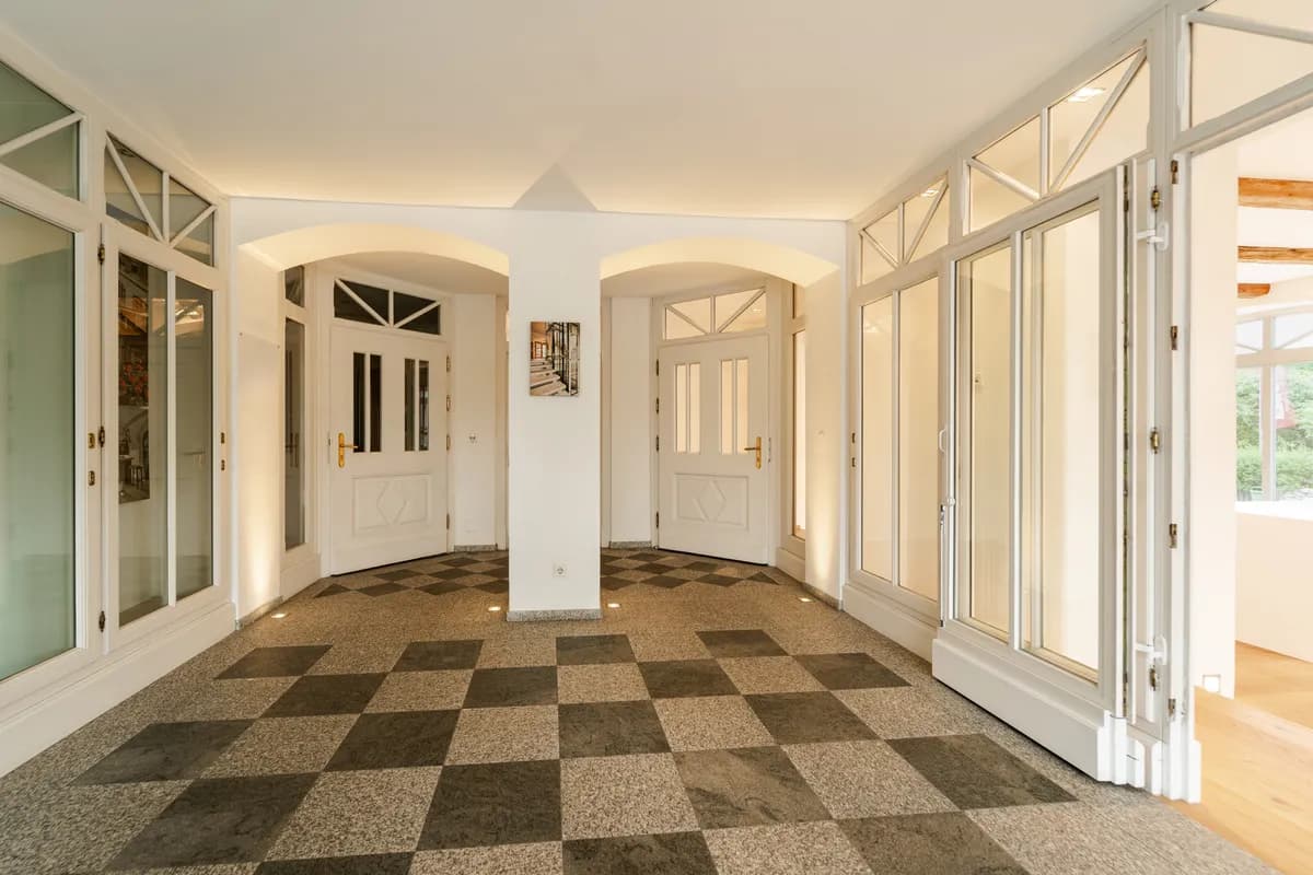 5-Zimmer-Gewerbeimmobilie kaufen in Kitzbühel – 232 m², € 2.000.000 – Bild 6 von 7