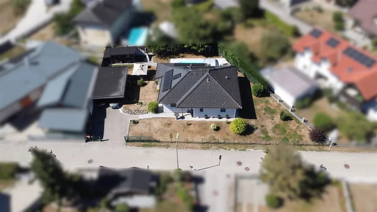 4-Zimmer-Haus kaufen in Vöcklabruck – 94 m², € 499.900 – Bild 2 von 5