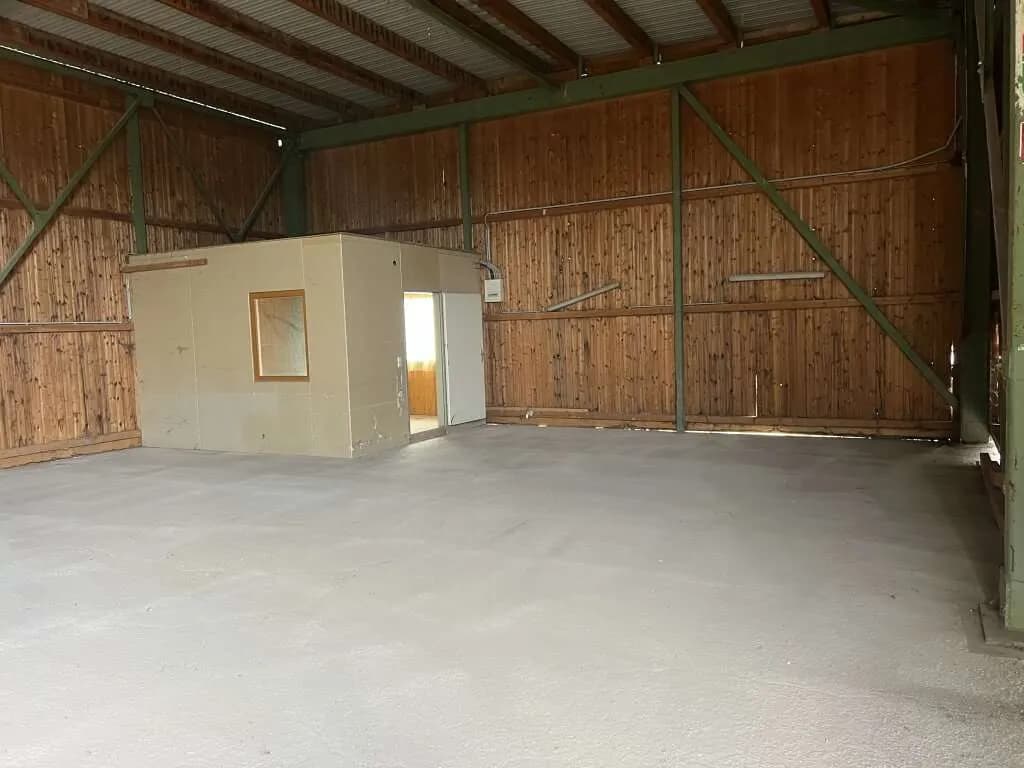 Gewerbeimmobilie mieten in Wiener Neustadt – 224 m², € 2.000 – Bild 6 von 7